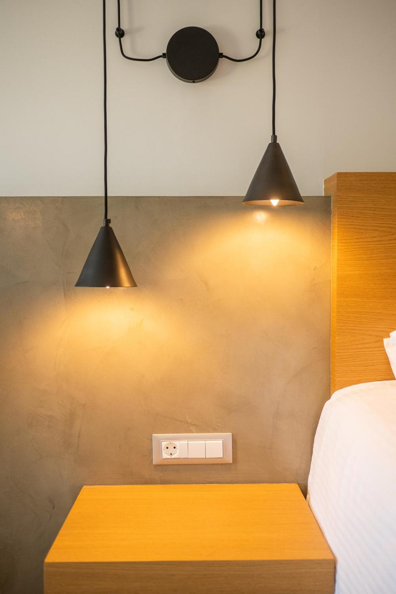 Alexia Beach Hotel Agia Marina  Ngoại thất bức ảnh