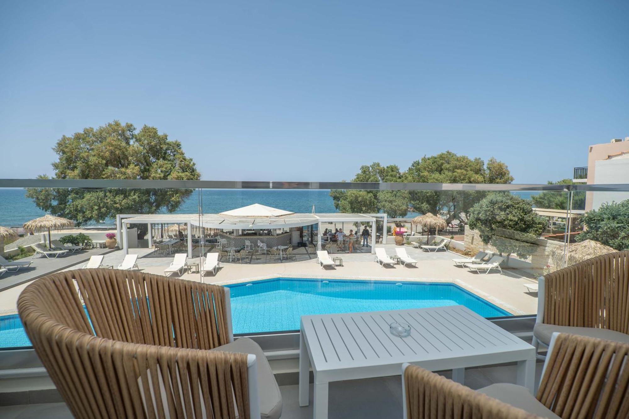 Alexia Beach Hotel Agia Marina  Ngoại thất bức ảnh