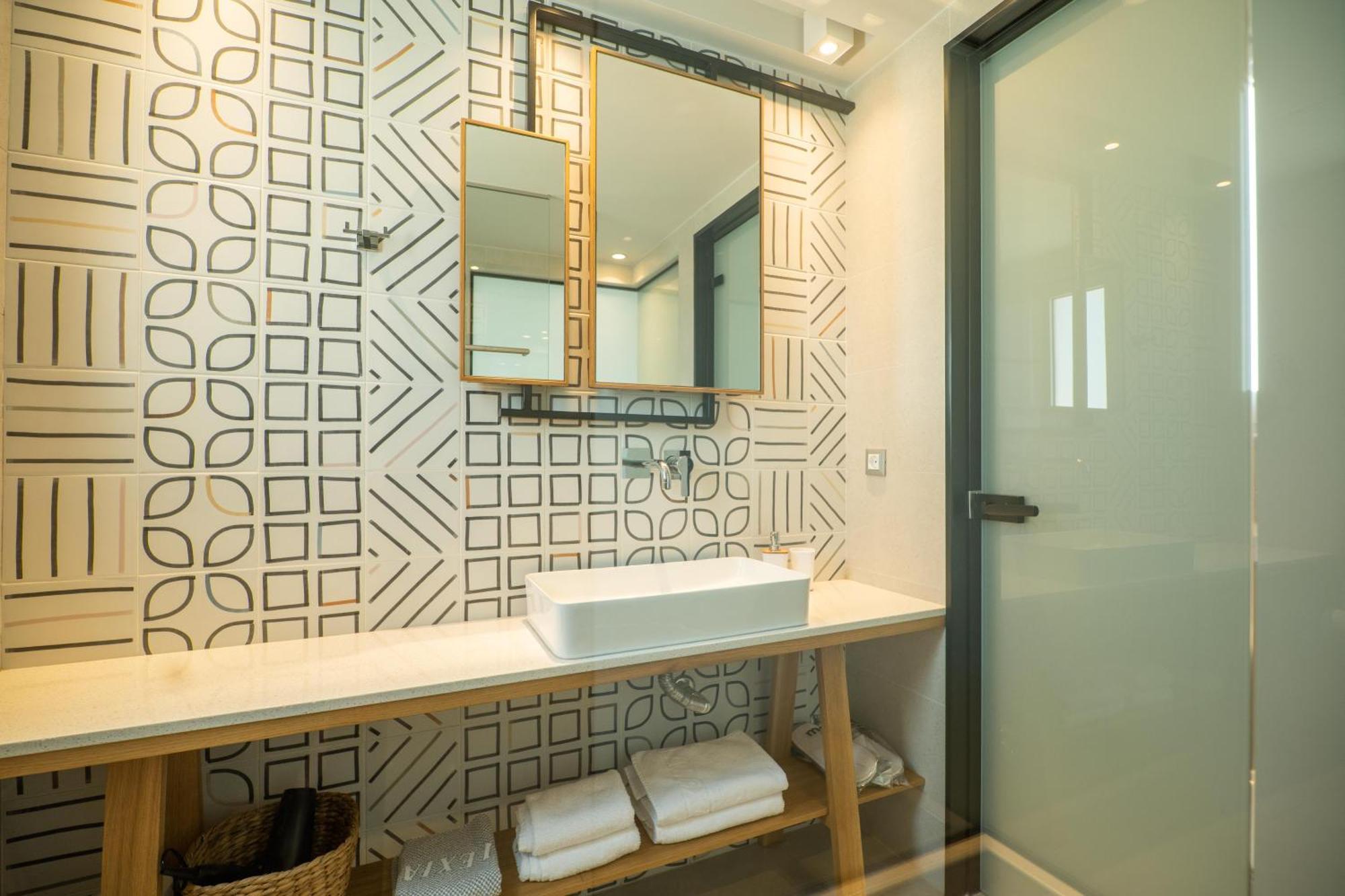 Alexia Beach Hotel Agia Marina  Ngoại thất bức ảnh
