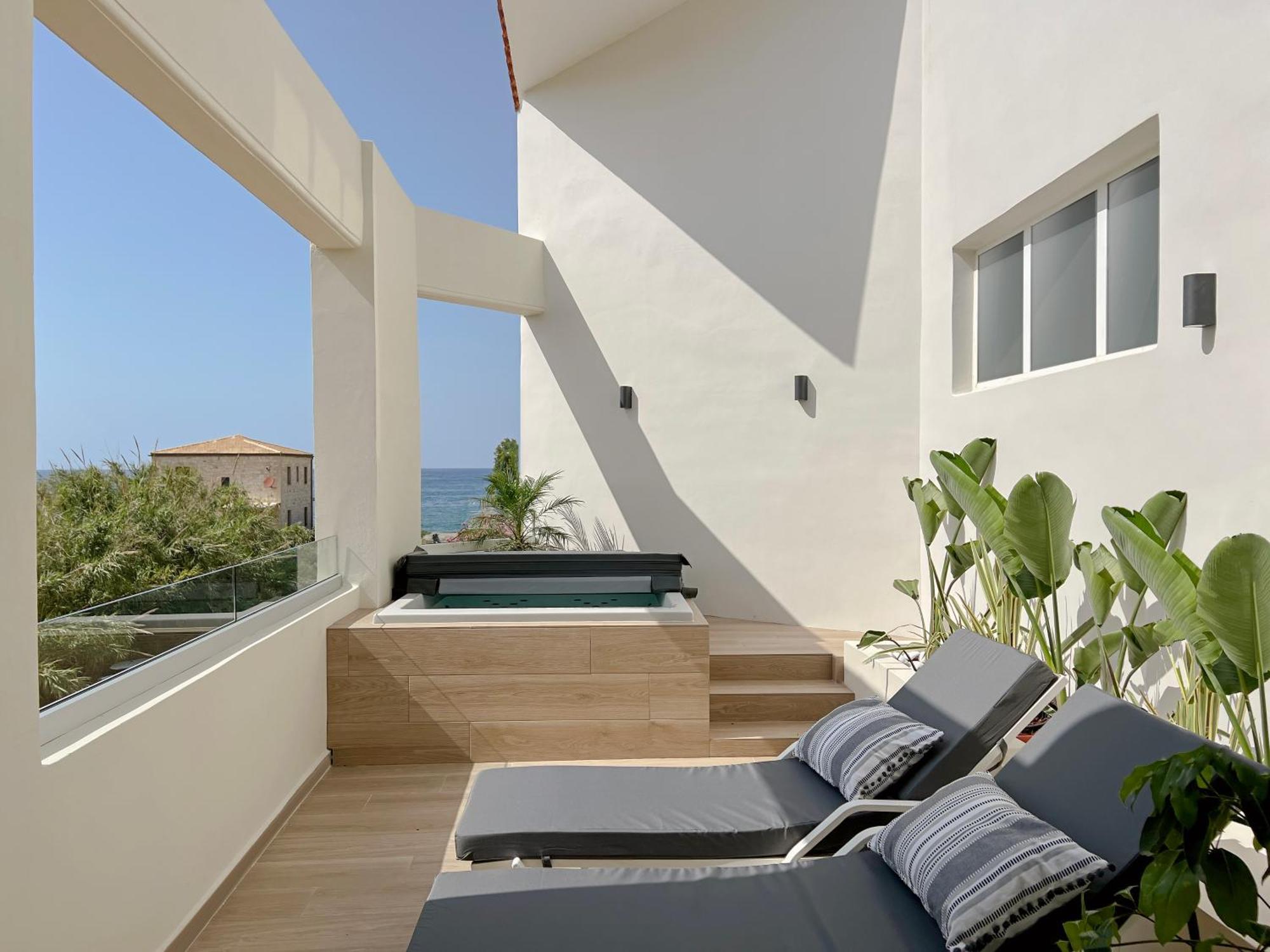 Alexia Beach Hotel Agia Marina  Ngoại thất bức ảnh