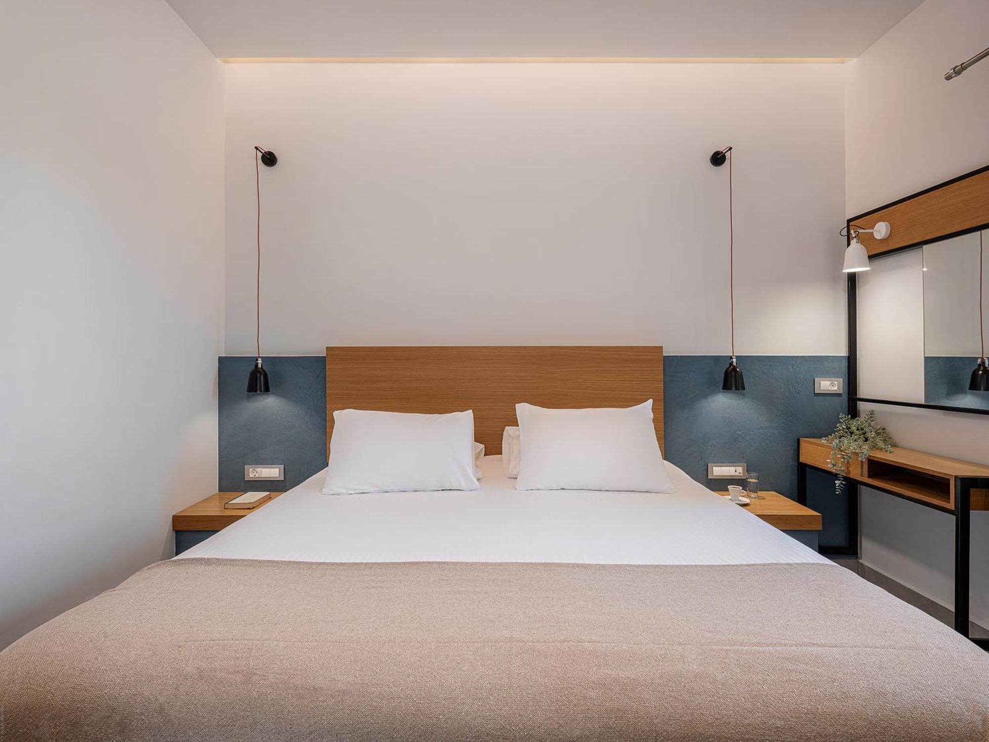 Alexia Beach Hotel Agia Marina  Ngoại thất bức ảnh
