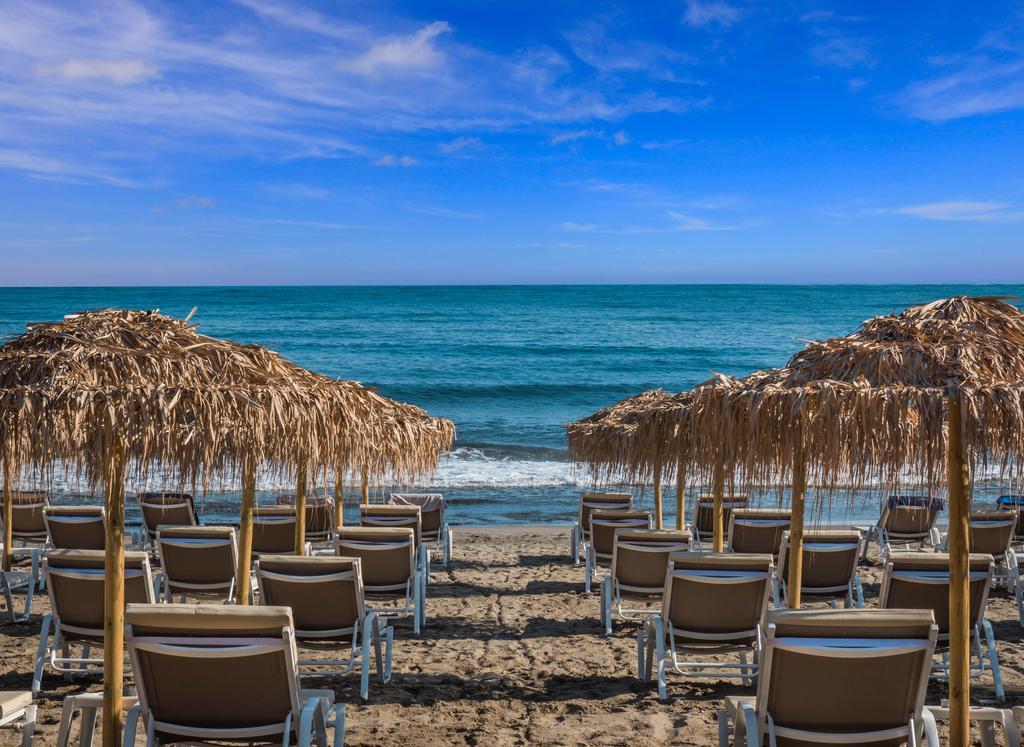 Alexia Beach Hotel Agia Marina  Ngoại thất bức ảnh